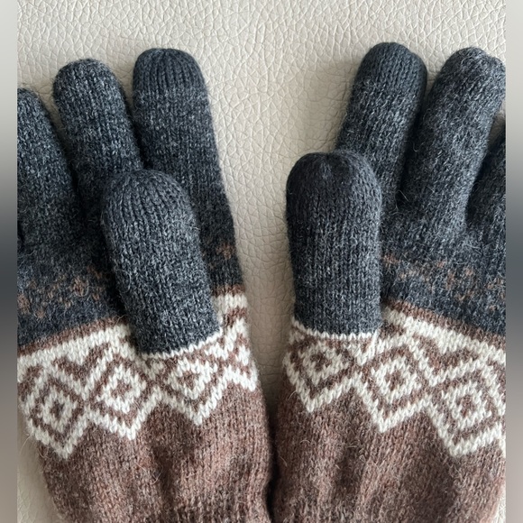 NWT - Zara Men’s Wool Blended Double Layered Touchscreen Gloves - Size M - Picture 3 of 5
